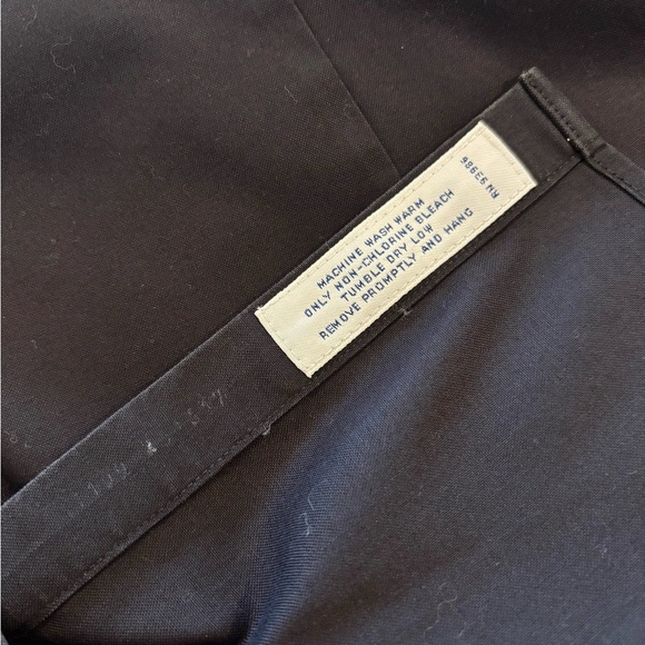 Brooks Brothers Women’s Fitted Non Iron Stretch Blouse Shirt Size 14 Black - Picture 6 of 6